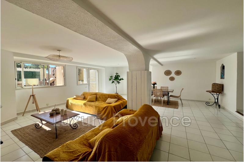 Appartement - 94 m² - 3 pièces