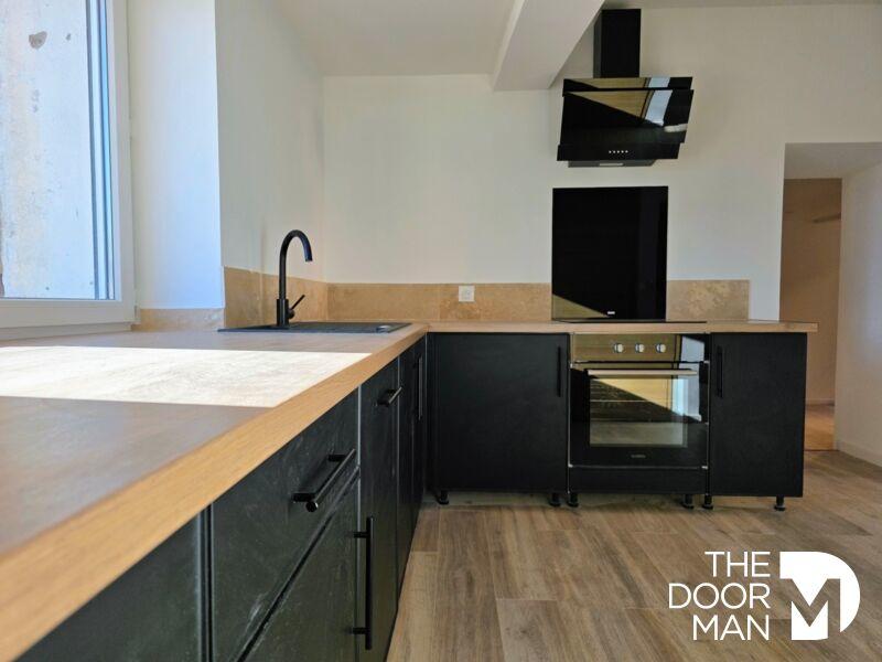 Immeuble - 130 m² - 7 pièces