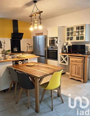 Maison - 140 m² - 5 pièces