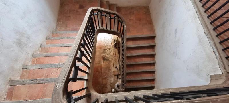 Maison - 500 m² - 8 pièces