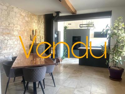 Propriété - 145 m² - 4 pièces