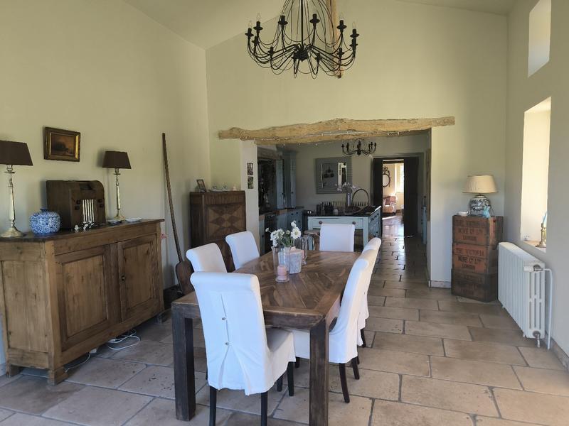 Maison - 296 m² - 8 pièces