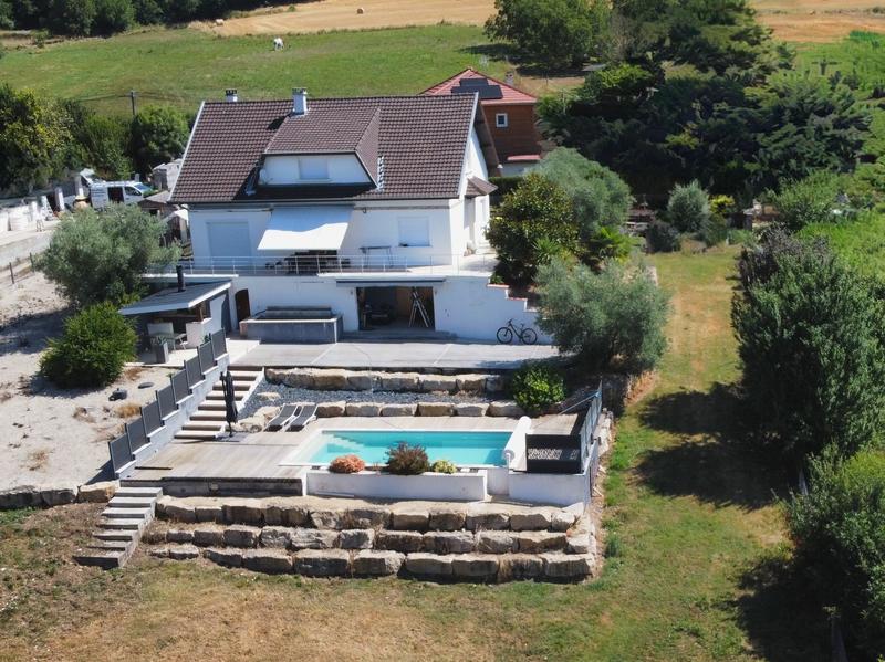 Maison - 165 m² - 7 pièces