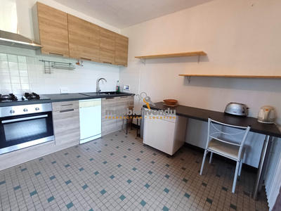 Maison traditionnelle - 188 m² - 5 pièces