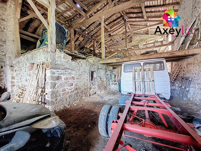 Maison - 250 m² - 1 pièce