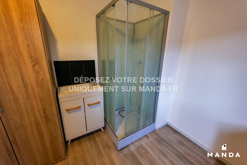 Chambre - 11 m² - 5 pièces
