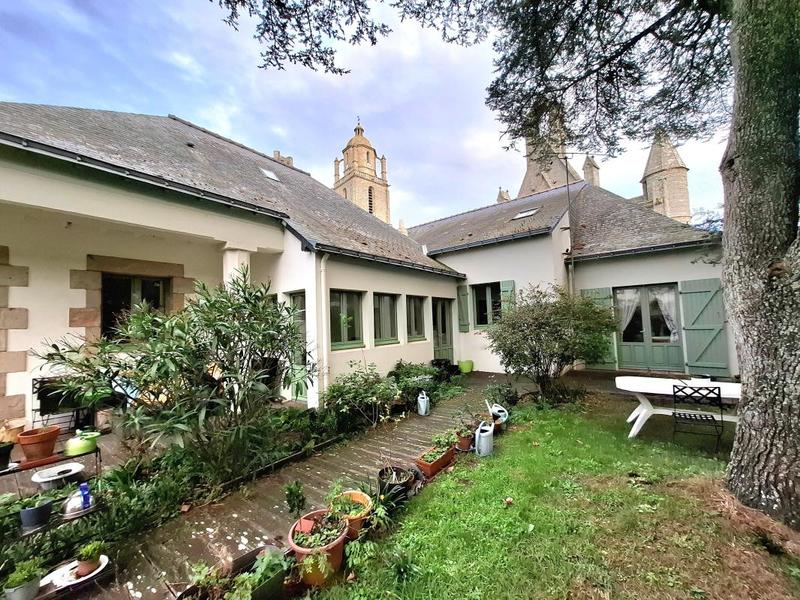 Maison - 170 m² - 5 pièces