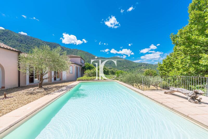 Villa - 146 m² - 7 pièces