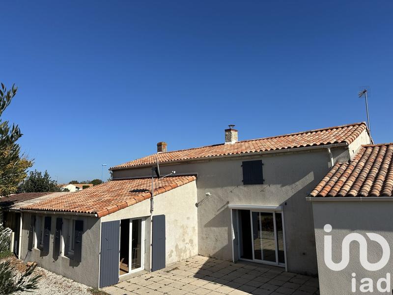 Maison - 209 m² - 8 pièces