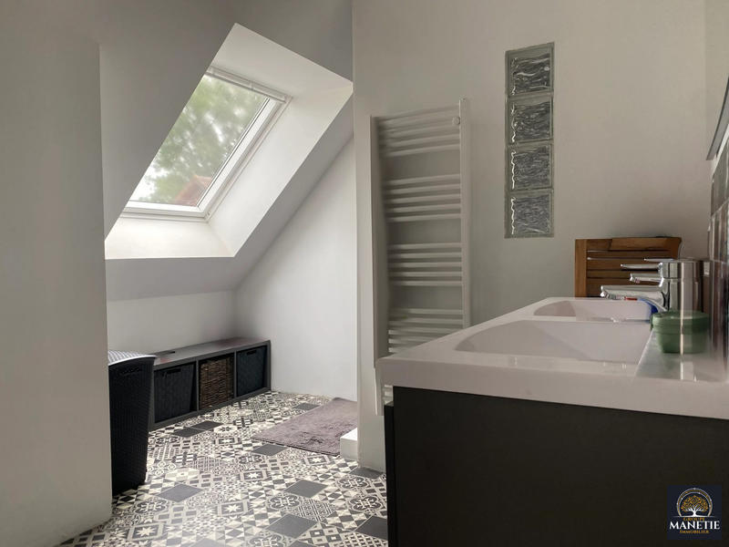 Maison - 139 m² - 6 pièces