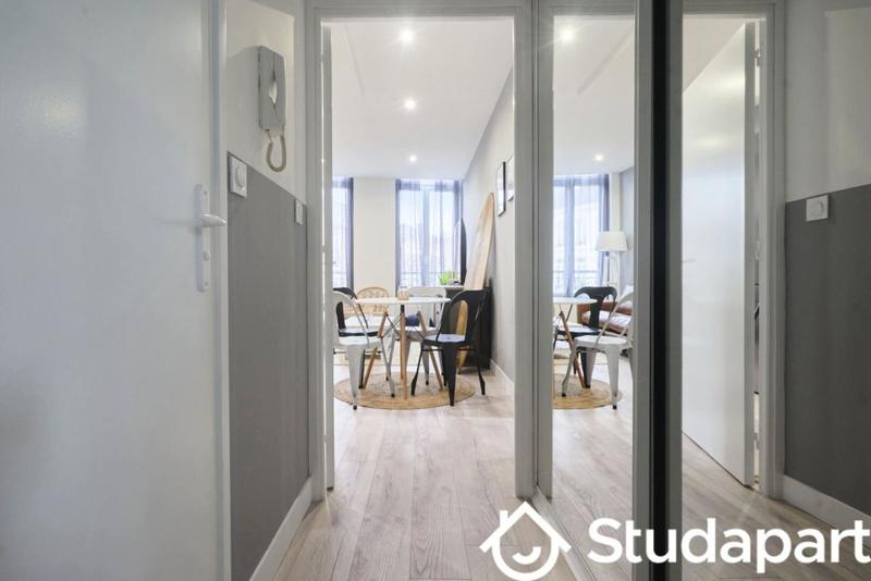 Chambre - 12 m² - 1 pièce