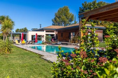 Maison de bois - 240 m² - 6 pièces