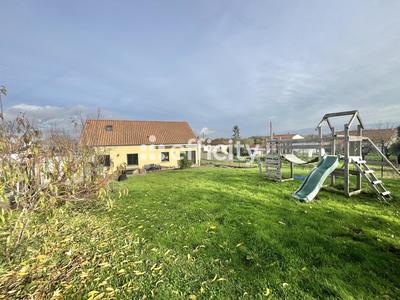 Maison - 121 m² - 7 pièces