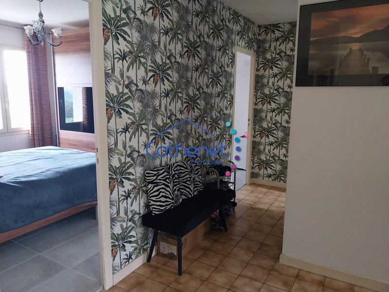 Villa - 100 m² - 5 pièces