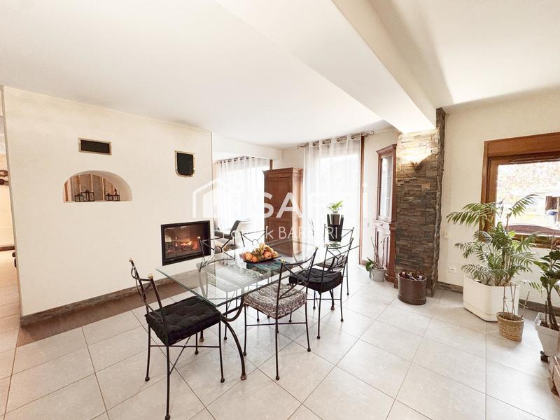 Maison - 146 m² - 6 pièces