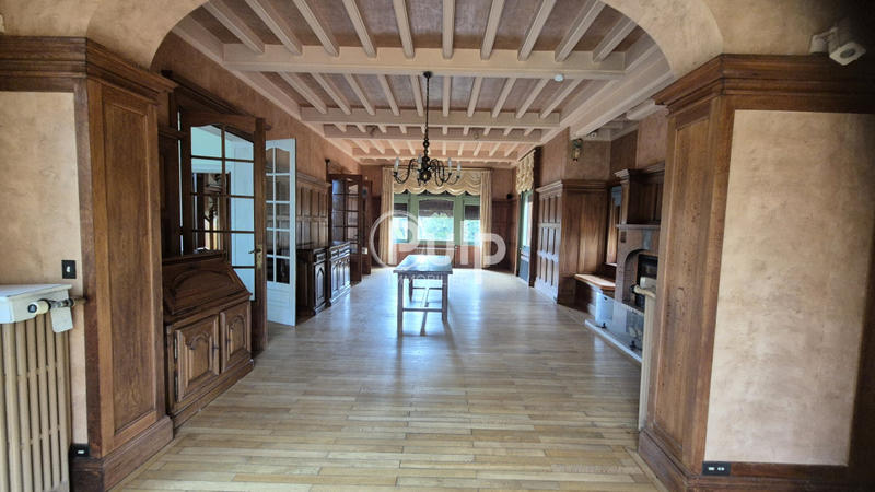 Maison de maîtres - 407 m² - 10 pièces