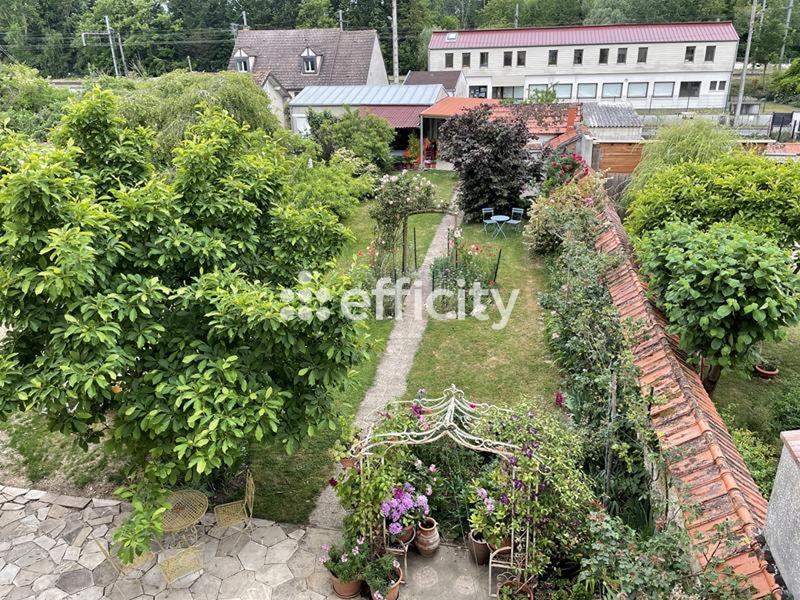 Maison ancienne - 177 m² - 10 pièces