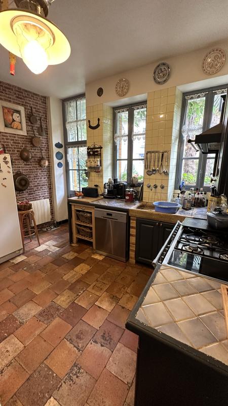 Maison - 185 m² - 8 pièces