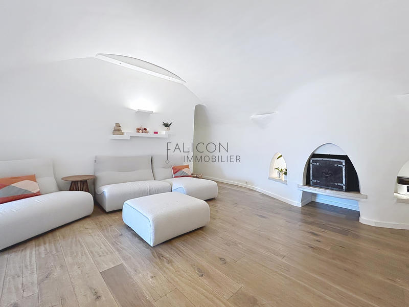 Appartement - 80 m² - 3 pièces