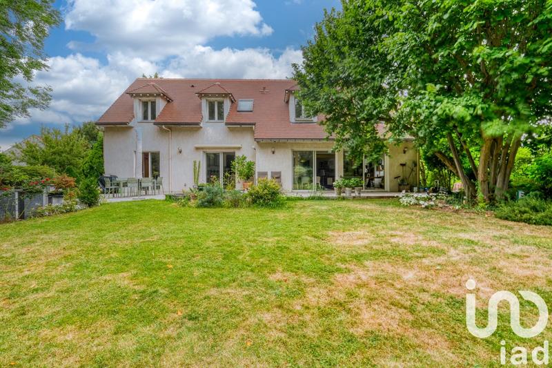 Maison - 250 m² - 5 pièces