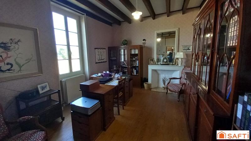 Maison - 220 m² - 6 pièces