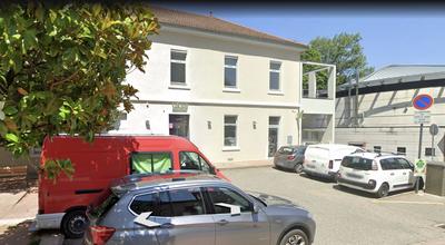 Local commercial - 148 m²