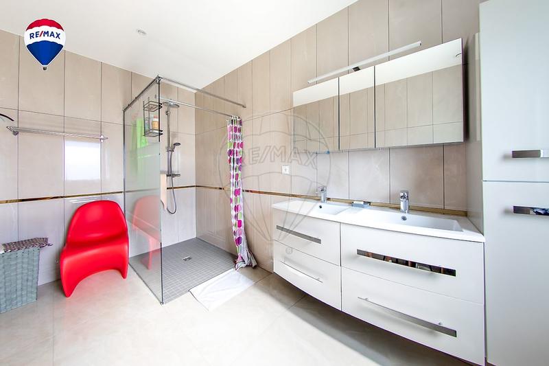 Maison - 138 m² - 5 pièces