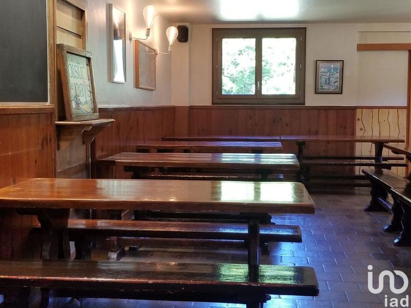 Local commercial - 363 m²