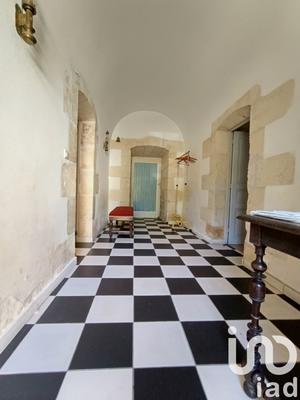 Maison - 400 m² - 5 pièces