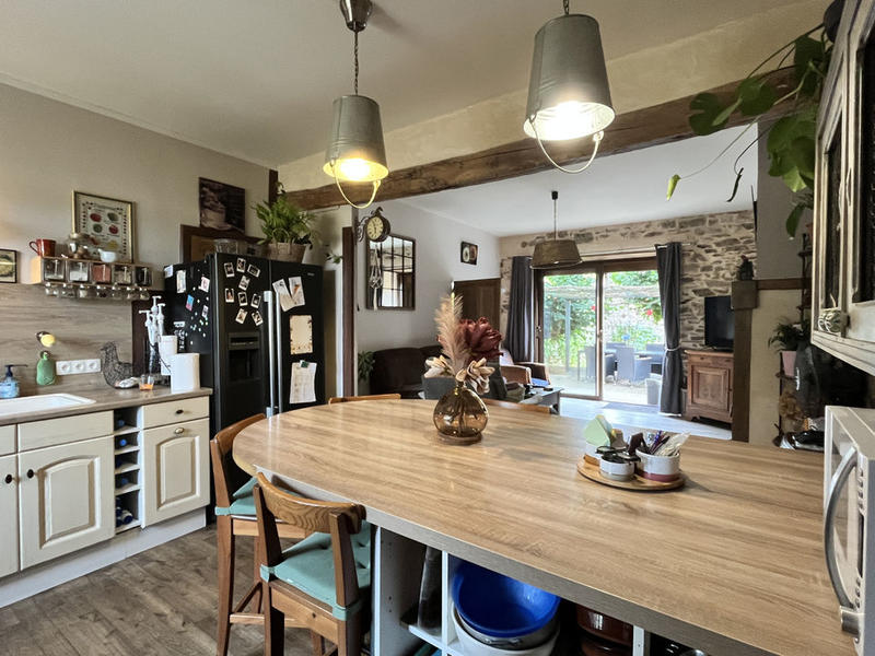 Maison - 124 m² - 9 pièces