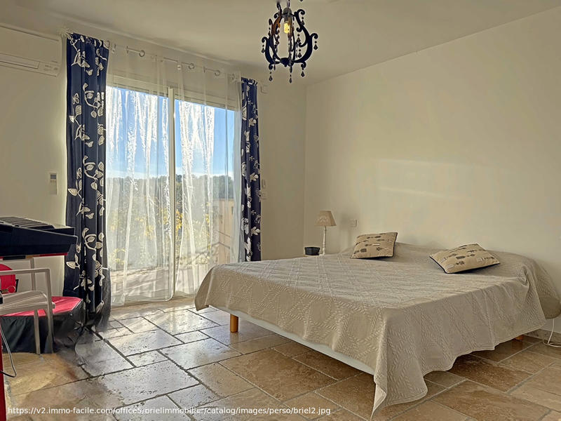 Maison - 174 m² - 7 pièces