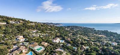 Villa - 461 m² - 6 pièces