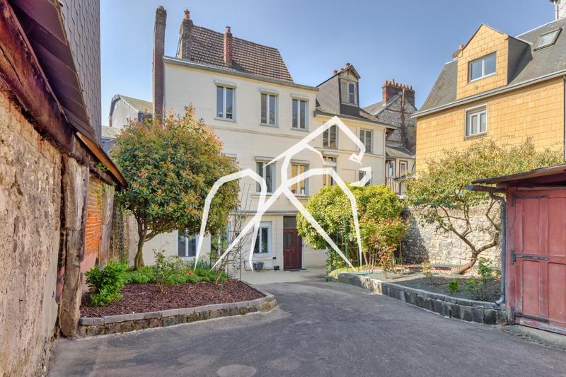 Appartement ancien - 70 m² - 3 pièces