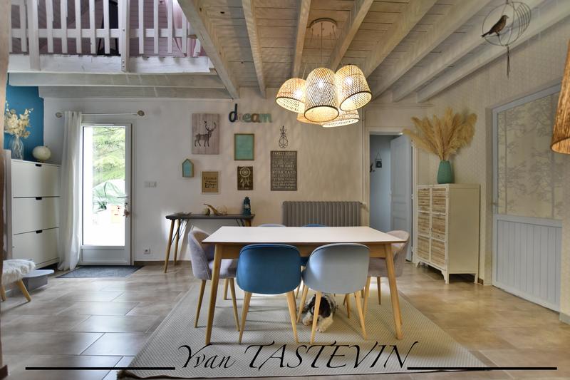 Villa - 155 m² - 6 pièces