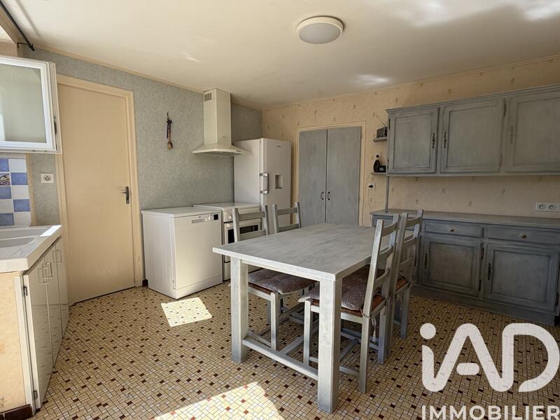 Maison de village - 137 m² - 7 pièces