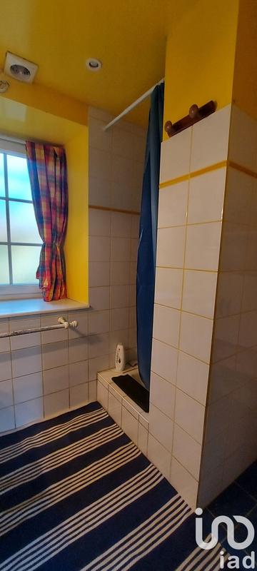 Maison - 230 m² - 9 pièces