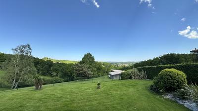 Maison - 220 m² - 7 pièces