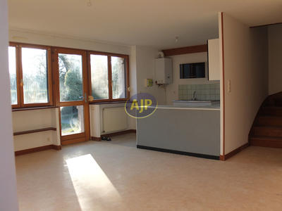 Maison - 85 m² - 4 pièces