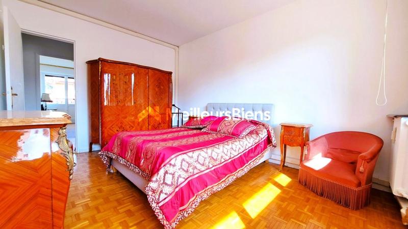 Appartement - 96 m² - 4 pièces