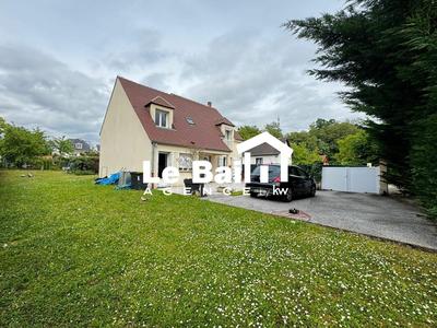 Maison - 121 m² - 6 pièces