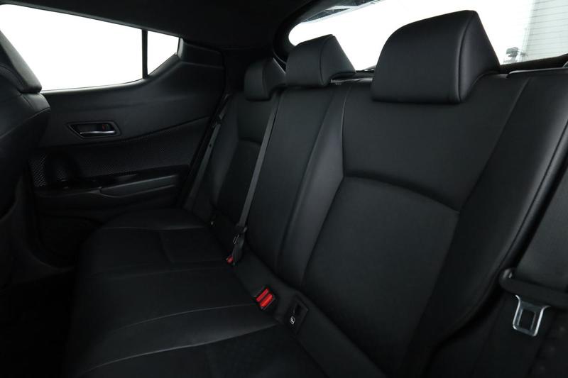 Toyota c-Hr 1.8 Hybride Graphic 122 ch