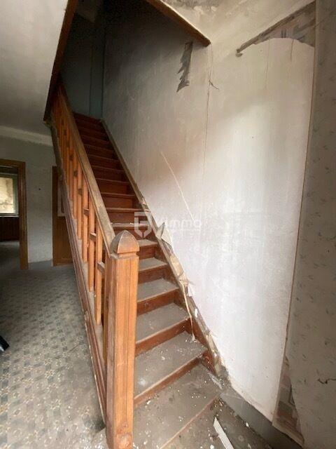 Maison - 210 m² - 9 pièces