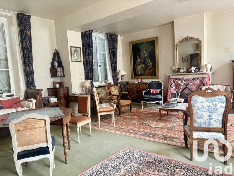 Maison - 263 m² - 10 pièces