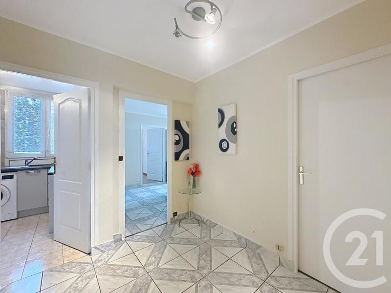 Appartement - 66 m² - 4 pièces