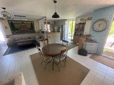 Maison - 103 m² - 4 pièces