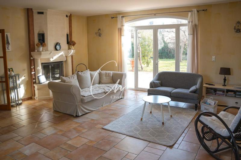 Propriété - 230 m² - 7 pièces