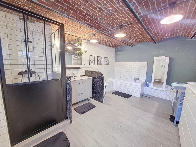 Maison - 151 m² - 7 pièces