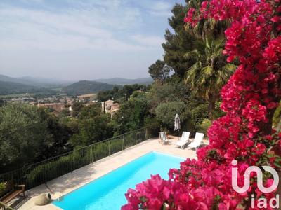 Maison - 160 m² - 7 pièces