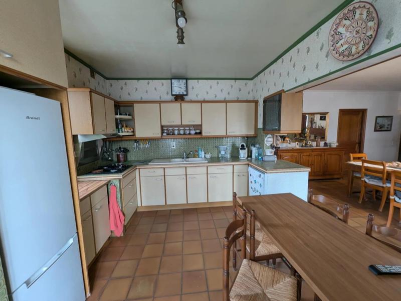 Maison - 170 m² - 5 pièces