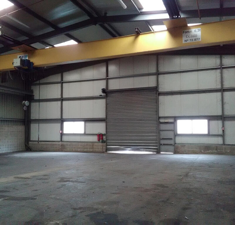 Local commercial - 705 m²